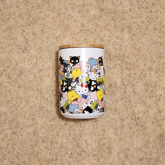 Sanrio Hello Kitty And Friends Canister With Lid - Picture 2 of 3